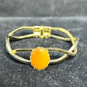 Vintage Gold Tone Orange Gemstone Cabochon Hinged Bracelet (3500)